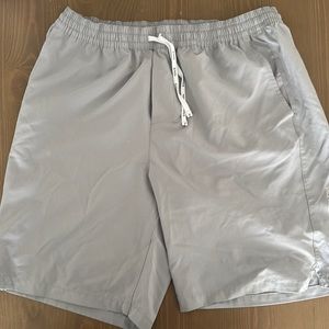 Worn a hand full of times. Kept clean. No stains.